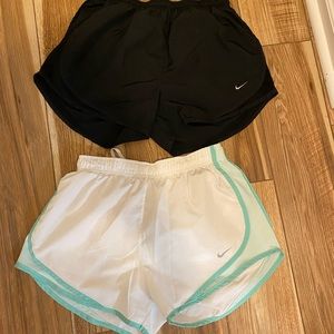 Womens Nike tempo shorts medium